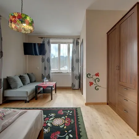 Zamoyskiego - Watra Bed & Breakfast