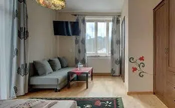 Zamoyskiego - Watra Bed & Breakfast 3*